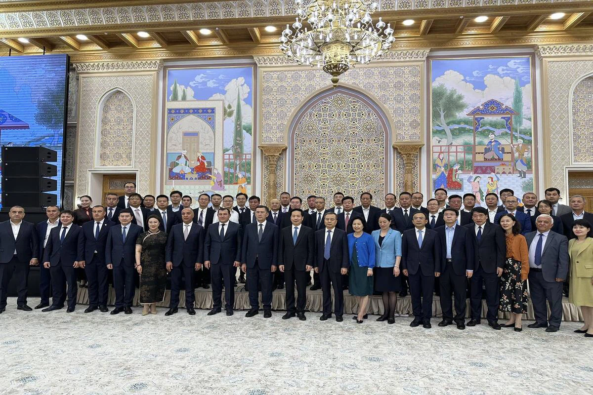 Shaanxi-Samarkand State Entrepreneur Business Forum Shaanxi-Samarkand State Entrepreneur Business Forum